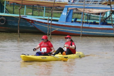 Team 27 / Raid Amazones Cambodge 2024 - J2 Canoe