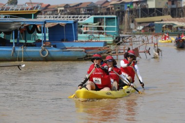 Team 302 / Raid Amazones Cambodge 2024 - J2 Canoe