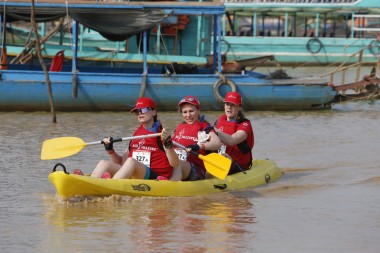 Team 327 / Raid Amazones Cambodge 2024 - J2 Canoe