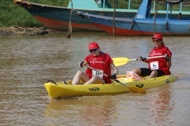 Team 34 / Raid Amazones Cambodge 2024 - J2 Canoe