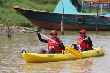Team 53 / Raid Amazones Cambodge 2024 - J2 Canoe