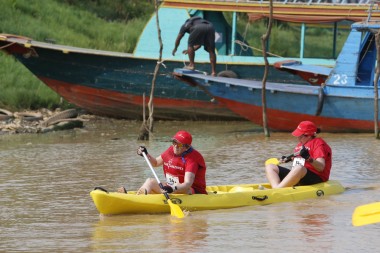 Team 54 / Raid Amazones Cambodge 2024 - J2 Canoe
