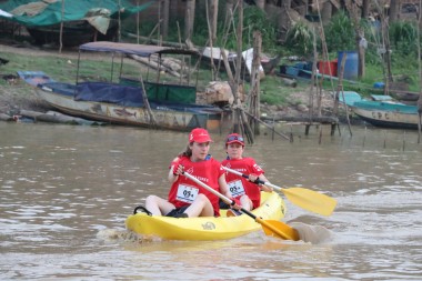 Team 05 / Raid Amazones Cambodge 2024 - J2 Canoe