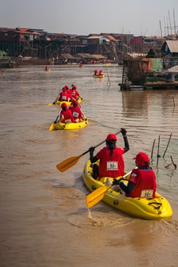 Team 52 / Raid Amazones Cambodge 2024 - J2 Canoe
