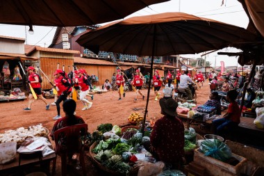 Team 74 / Raid Amazones Cambodge 2024 - J2 Canoe