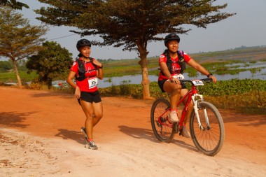 Team 53 / Raid Amazones Cambodge 2024 - J3 Bike and Run