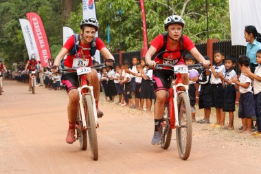 Team 23 / Raid Amazones Cambodge 2024 - J5 VTT