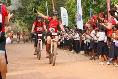 Team 40 / Raid Amazones Cambodge 2024 - J5 VTT