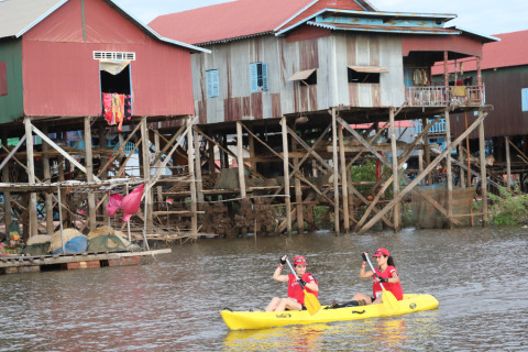 Team 20 / Raid Amazones Cambodge 2024 - J2 Canoe