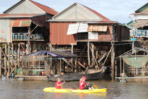Team 31 / Raid Amazones Cambodge 2024 - J2 Canoe