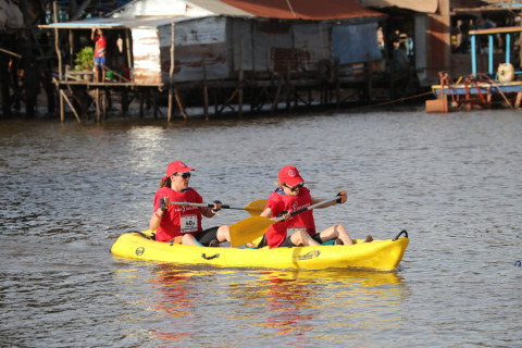 Team 40 / Raid Amazones Cambodge 2024 - J2 Canoe