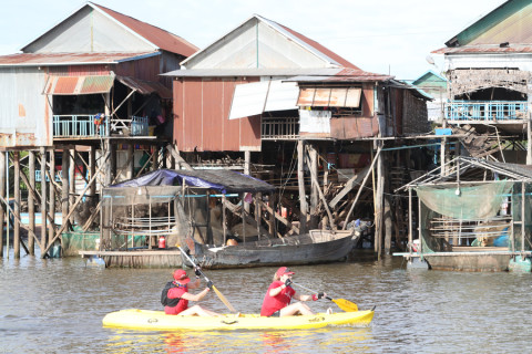 Team 14 / Raid Amazones Cambodge 2024 - J2 Canoe