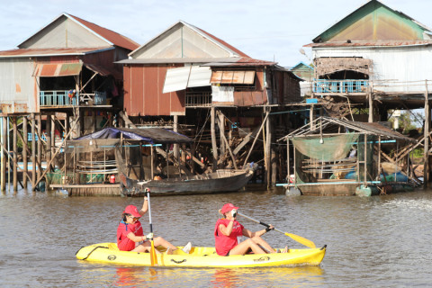 Team 17 / Raid Amazones Cambodge 2024 - J2 Canoe