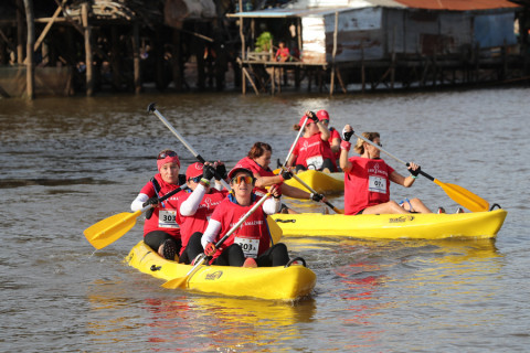 Team 303 / Raid Amazones Cambodge 2024 - J2 Canoe