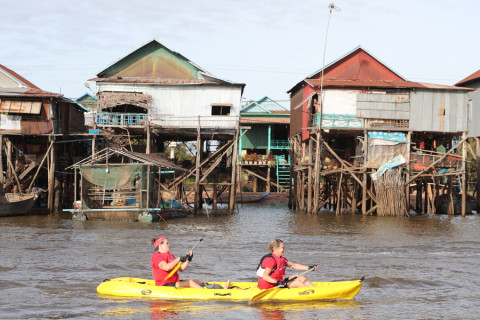 Team 88 / Raid Amazones Cambodge 2024 - J2 Canoe