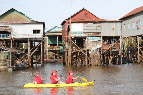 Team 340 / Raid Amazones Cambodge 2024 - J2 Canoe