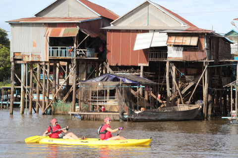 Team 71 / Raid Amazones Cambodge 2024 - J2 Canoe