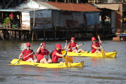 Team 302 / Raid Amazones Cambodge 2024 - J2 Canoe