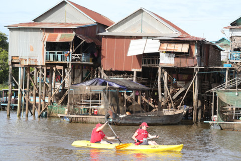 Team 65 / Raid Amazones Cambodge 2024 - J2 Canoe