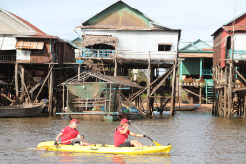 Team 60 / Raid Amazones Cambodge 2024 - J2 Canoe