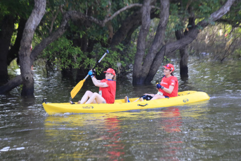 Team 39 / Raid Amazones Cambodge 2024 - J2 Canoe