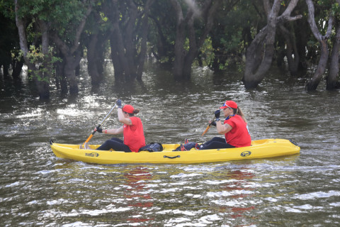 Team 85 / Raid Amazones Cambodge 2024 - J2 Canoe