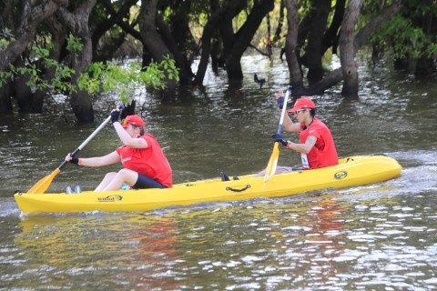 Team 78 / Raid Amazones Cambodge 2024 - J2 Canoe