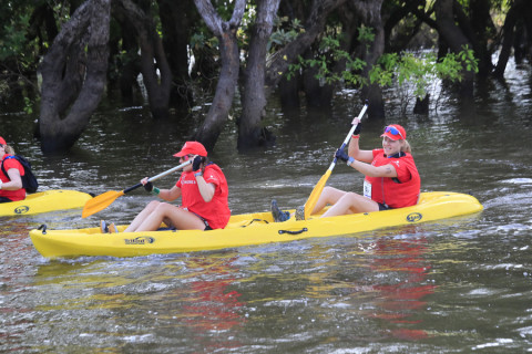 Team 73 / Raid Amazones Cambodge 2024 - J2 Canoe