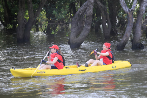 Team 47 / Raid Amazones Cambodge 2024 - J2 Canoe