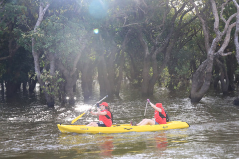 Team 47 / Raid Amazones Cambodge 2024 - J2 Canoe