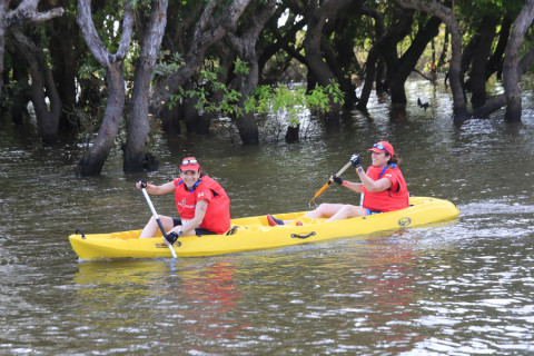 Team 64 / Raid Amazones Cambodge 2024 - J2 Canoe