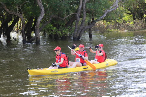 Team 302 / Raid Amazones Cambodge 2024 - J2 Canoe