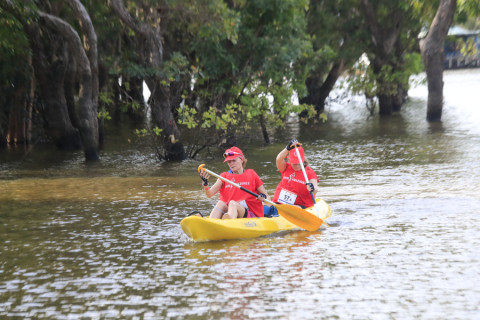 Team 57 / Raid Amazones Cambodge 2024 - J2 Canoe