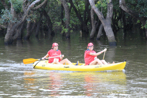 Team 38 / Raid Amazones Cambodge 2024 - J2 Canoe