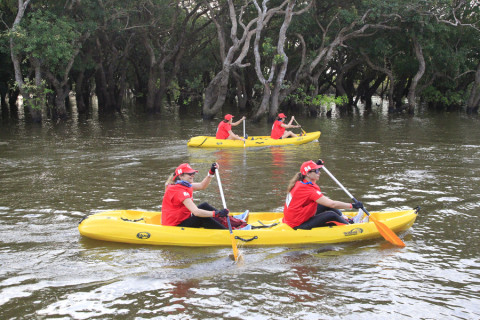 Team 84 / Raid Amazones Cambodge 2024 - J2 Canoe