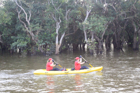 Team 85 / Raid Amazones Cambodge 2024 - J2 Canoe