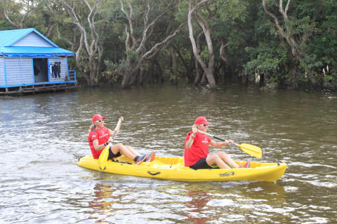 Team 02 / Raid Amazones Cambodge 2024 - J2 Canoe