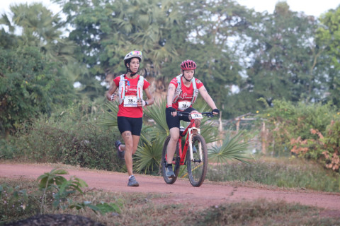 Team 78 / Raid Amazones Cambodge 2024 - J3 Run and Bike