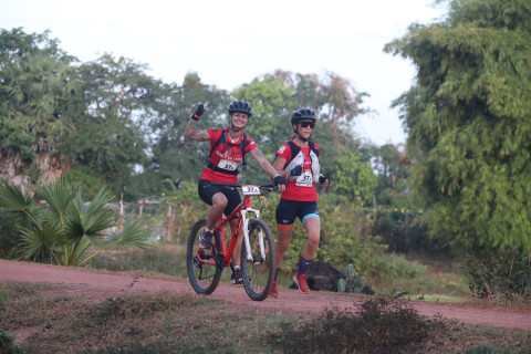 Team 37 / Raid Amazones Cambodge 2024 - J3 Run and Bike