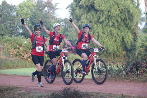 Team 306 / Raid Amazones Cambodge 2024 - J3 Run and Bike