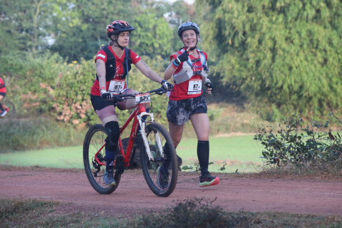 Team 87 / Raid Amazones Cambodge 2024 - J3 Run and Bike