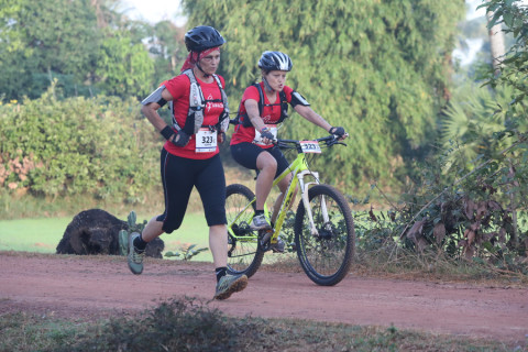 Team 323 / Raid Amazones Cambodge 2024 - J3 Run and Bike