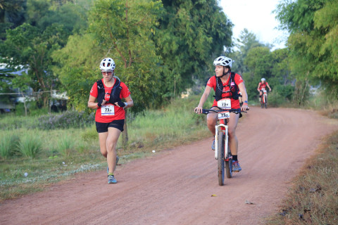 Team 73 / Raid Amazones Cambodge 2024 - J3 Run and Bike