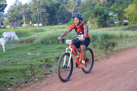 Team 317 / Raid Amazones Cambodge 2024 - J3 Run and Bike