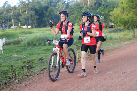 Team 68 / Raid Amazones Cambodge 2024 - J3 Run and Bike