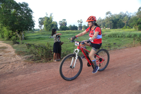 Team 74 / Raid Amazones Cambodge 2024 - J3 Run and Bike