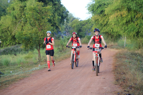 Team 305 / Raid Amazones Cambodge 2024 - J3 Run and Bike