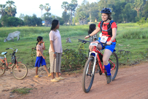 Team 57 / Raid Amazones Cambodge 2024 - J3 Run and Bike