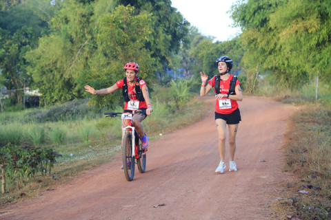Team 44 / Raid Amazones Cambodge 2024 - J3 Run and Bike