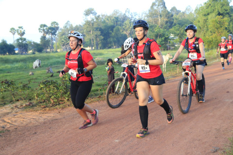 Team 85 / Raid Amazones Cambodge 2024 - J3 Run and Bike